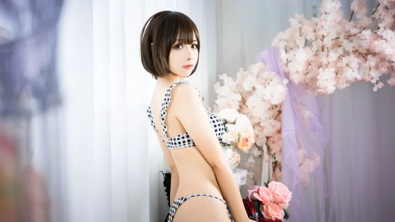 [Momoko葵葵] [10P - 179MB] 翠之海 - 陆乃