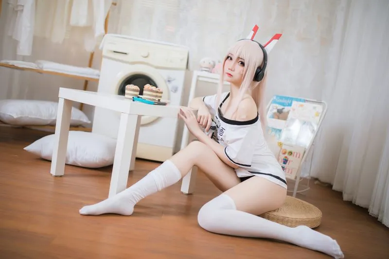[焖焖碳] [29P - 180MB] 碧蓝航线 - 绫波