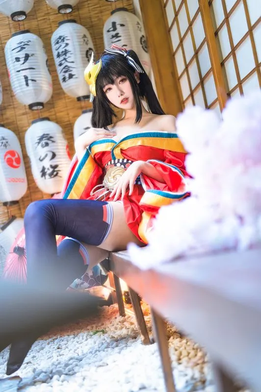 [Momoko葵葵] [19P+9S - 116MB] 碧蓝航线 - 大凤