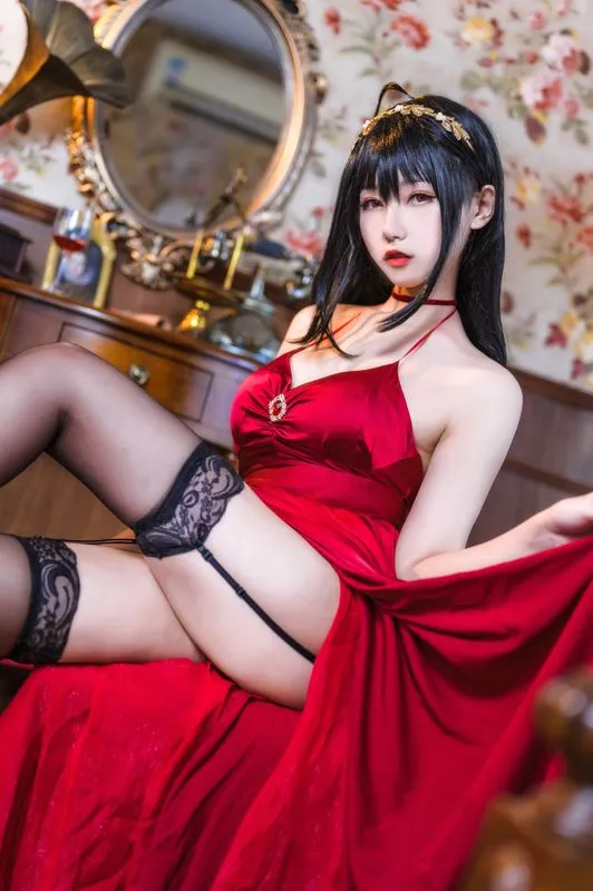 [Momoko葵葵] [18P+7S - 110MB] 碧蓝航线 - 大凤