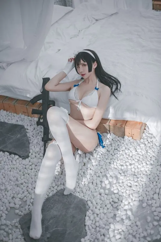[九曲jean] [15P - 91MB] 少女前线 - 95式