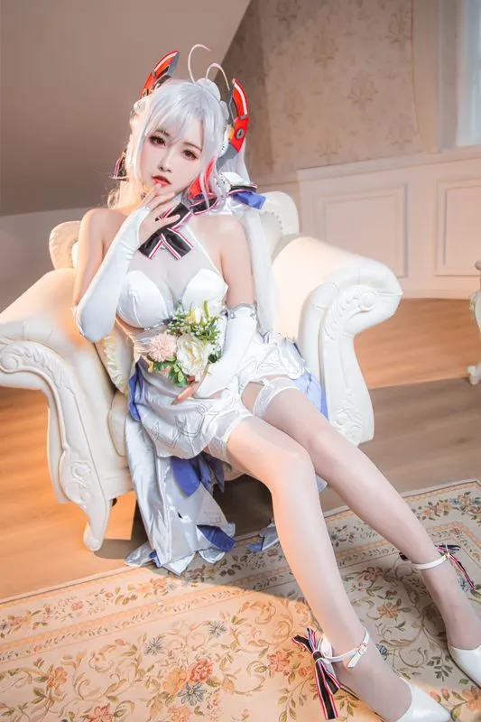 [Momoko葵葵] [20P - 109MB] 碧蓝航线 - 欧根亲王