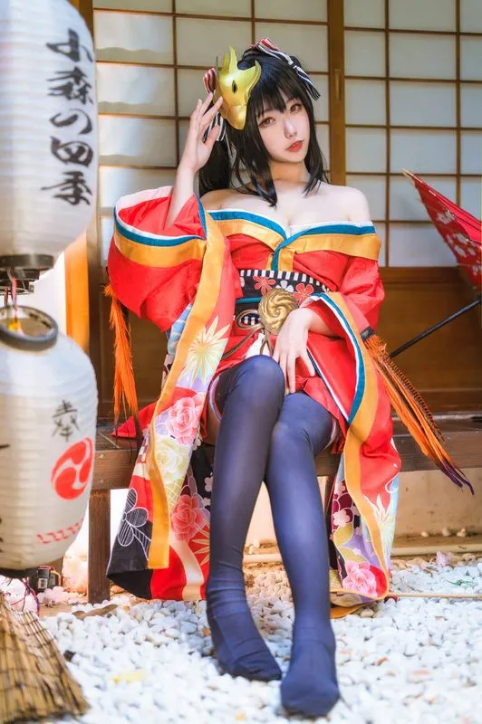 [Momoko葵葵] [19P+9S - 116MB] 碧蓝航线 - 大凤