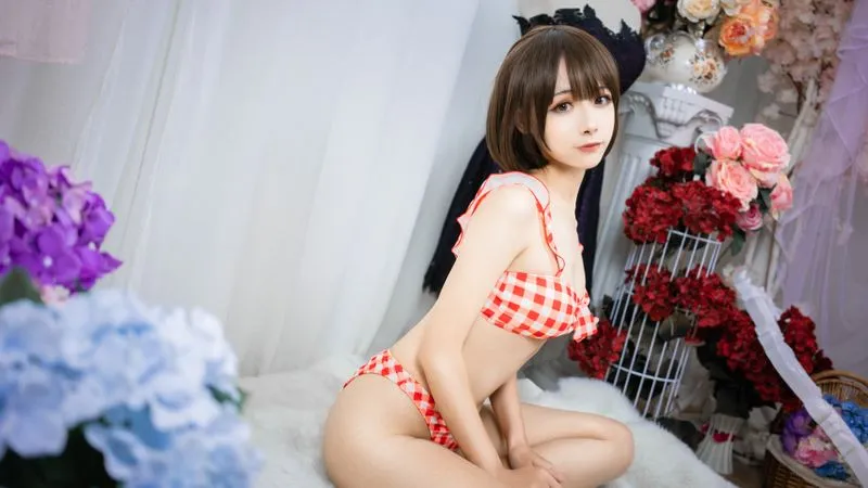 [Momoko葵葵] [10P - 154MB] 翠之海 - 空音