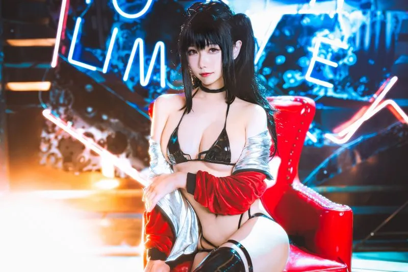[Momoko葵葵] [19P+9S - 101MB] 碧蓝航线 - 大凤