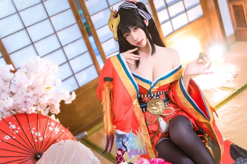 [Momoko葵葵] [19P+9S - 116MB] 碧蓝航线 - 大凤