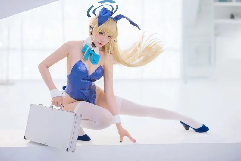 [瓜希酱] [24P - 57MB] 蔚蓝档案 - 飞鸟马时-Gallery Cosplay