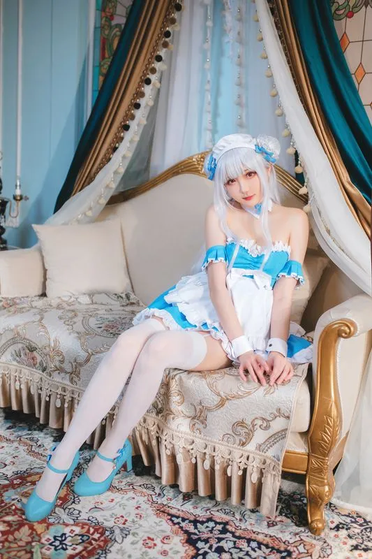 [瓜希酱] [22P - 100MB] 碧蓝航线 - 小天鹅