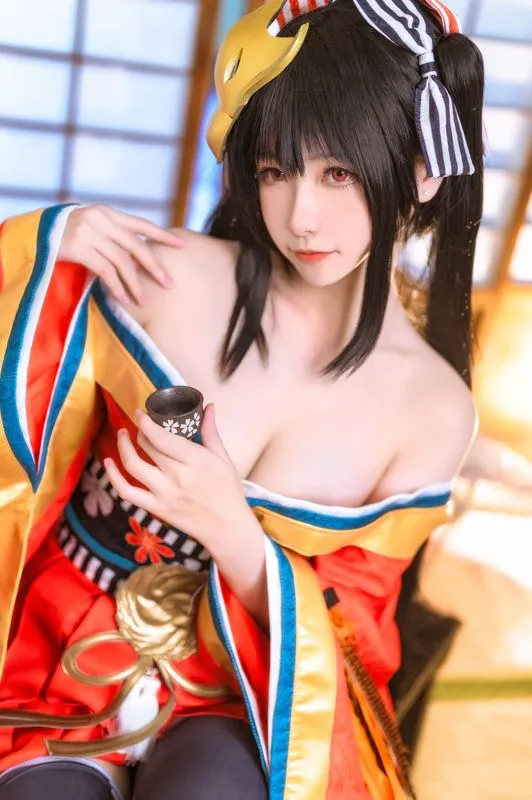 [Momoko葵葵] [19P+9S - 116MB] 碧蓝航线 - 大凤