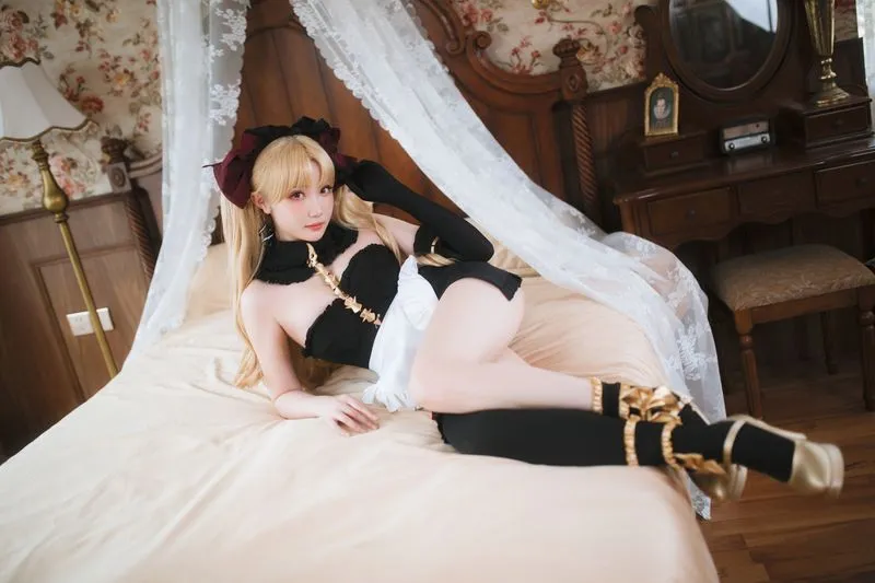[瓜希酱] [23P - 361MB] Fate - 埃列什基伽勒