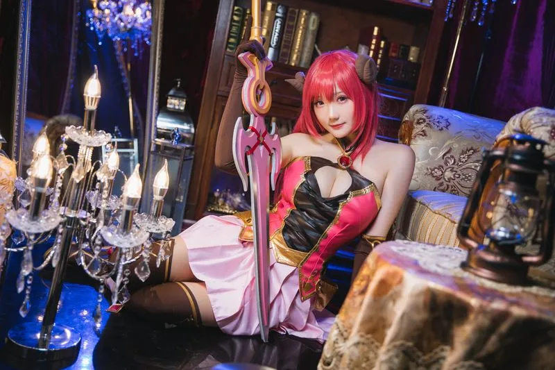 [瓜希酱] [22P - 158MB] 公主连结Re:Dive - 伊绪-Gallery Cosplay