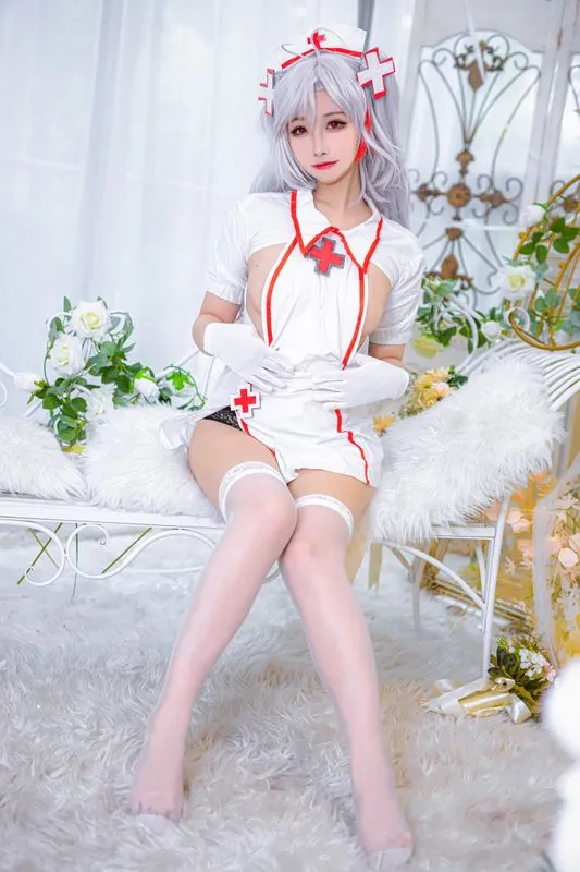 [Momoko葵葵] [21P - 128MB] 碧蓝航线 - 欧根亲王