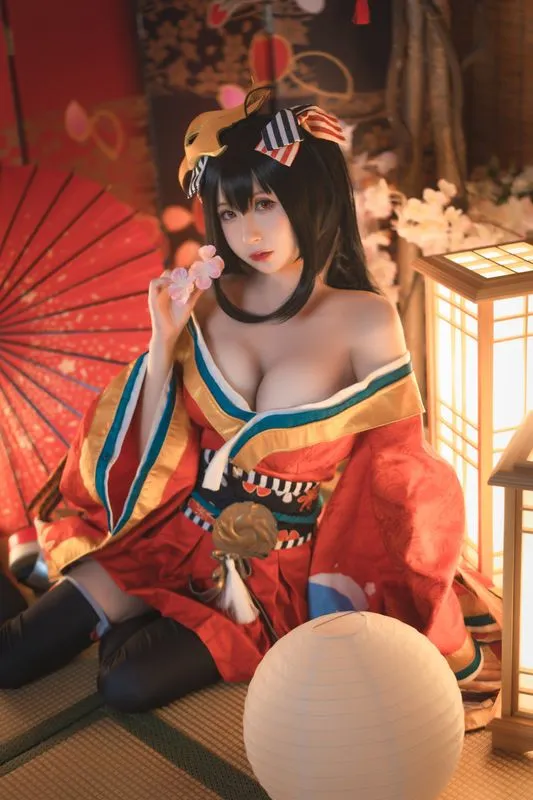 [西园寺南歌] [32P - 157MB] 碧蓝航线 - 大凤