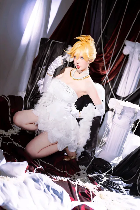 [星之迟迟] [32P+13S - 57MB] 吊带袜天使 - Panty