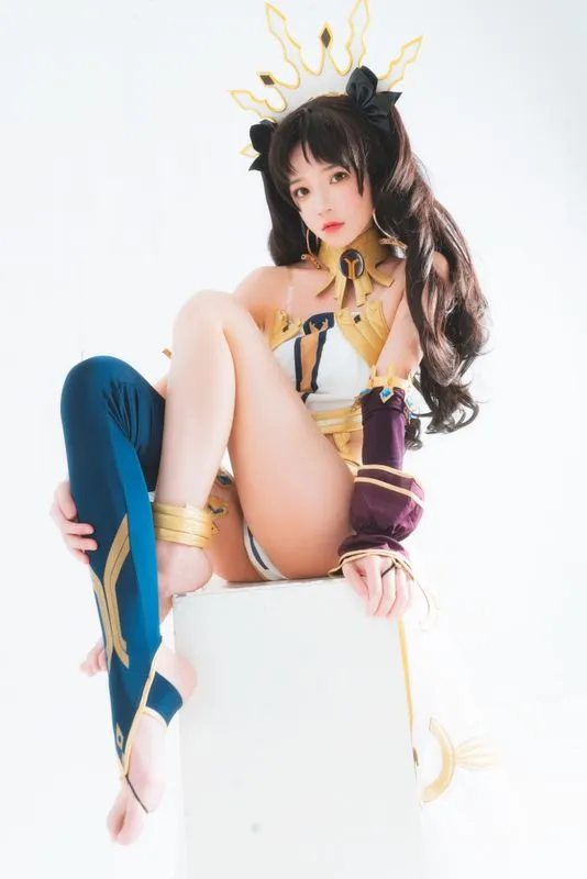 [桜桃喵] [44P - 618MB] Fate - 伊什塔尔