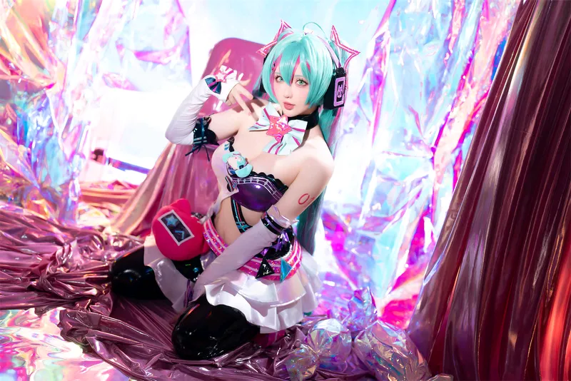 [星之迟迟] [57P+16S - 117MB] Vocaloid - 初音未来