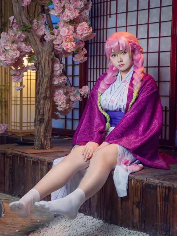 [麻花麻花酱] [22P+1V – 395MB] 鬼灭之刃 – 甘露寺蜜璃