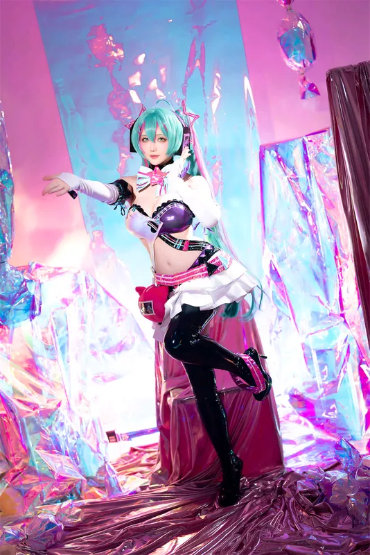 [星之迟迟] [57P+16S - 117MB] Vocaloid - 初音未来