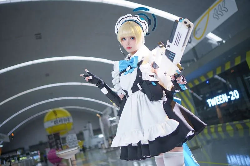 [大大卷卷小卷] [27P - 211MB] 蔚蓝档案 - 飞鸟马时-Gallery Cosplay