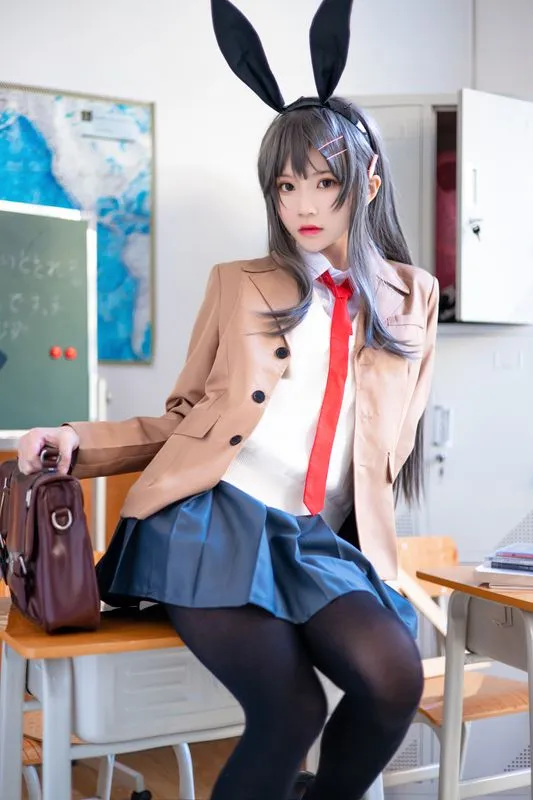 [桜桃喵] [52P - 483MB] 青春猪头少年 - 樱岛麻衣