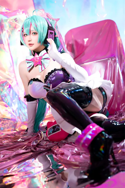 [星之迟迟] [57P+16S - 117MB] Vocaloid - 初音未来