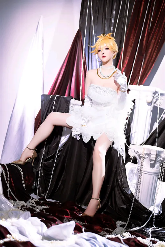 [星之迟迟] [32P+13S - 57MB] 吊带袜天使 - Panty