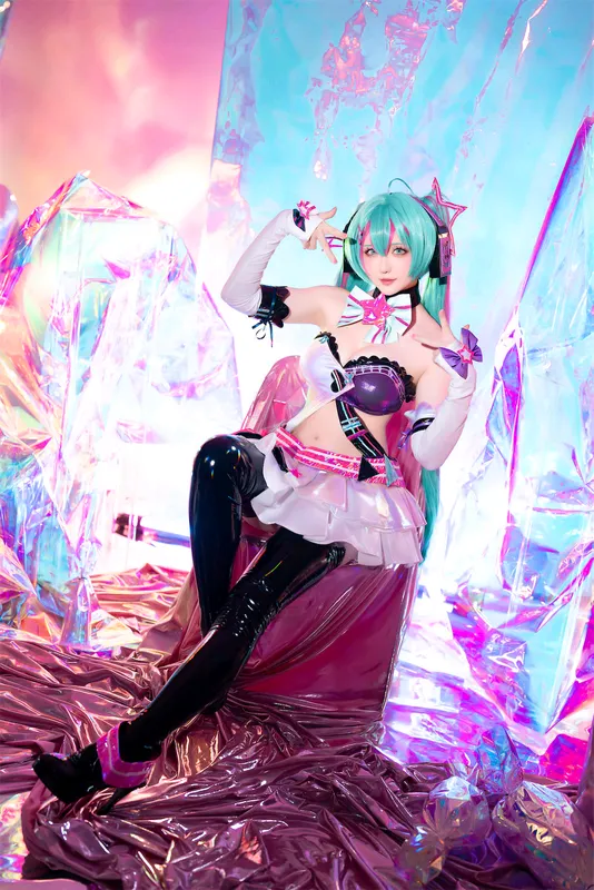 [星之迟迟] [57P+16S - 117MB] Vocaloid - 初音未来