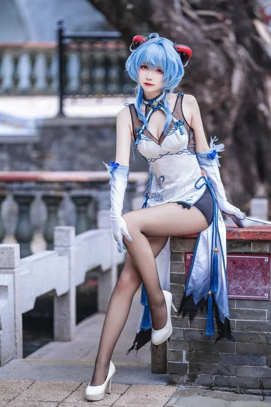 [大大卷卷小卷] [18P - 141MB] 原神 - 甘雨-Gallery Cosplay