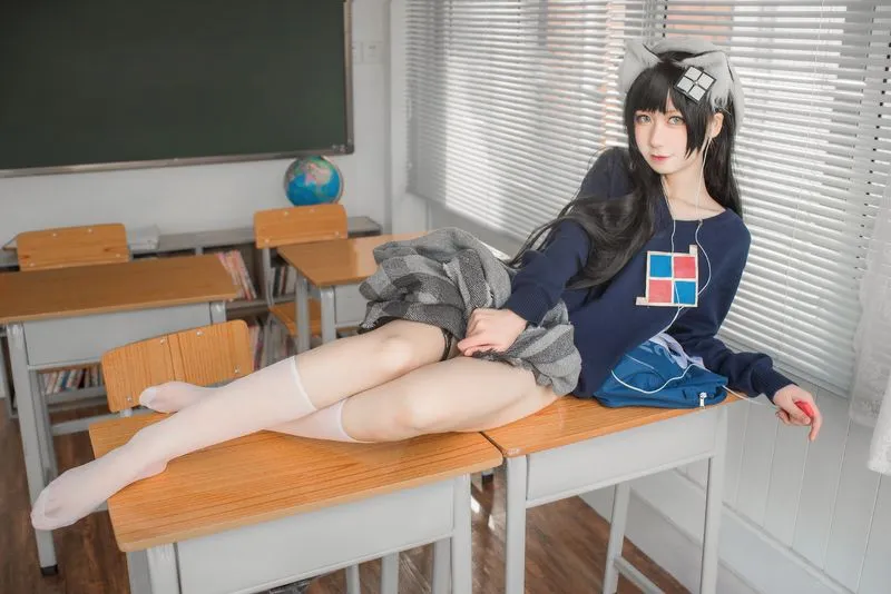 [izumi泉桃子] [40P - 178MB] 少女前线 - 95式