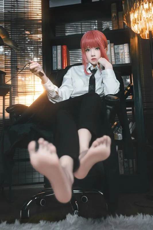 [桜桃喵] [38P - 528MB] 电锯人 - 玛奇玛