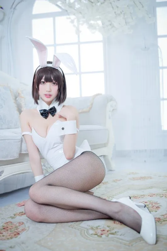 [周叽是可爱兔兔] [32P - 337MB] 路人女主的养成方法 - 加藤惠