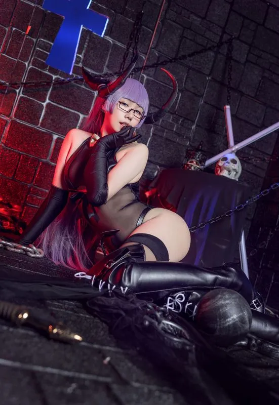 图片[16]-[麻花麻花酱] [10P - 11MB] 碧蓝航线 - 格奈森瑙 - Gallery Cosplay-Gallery Cosplay